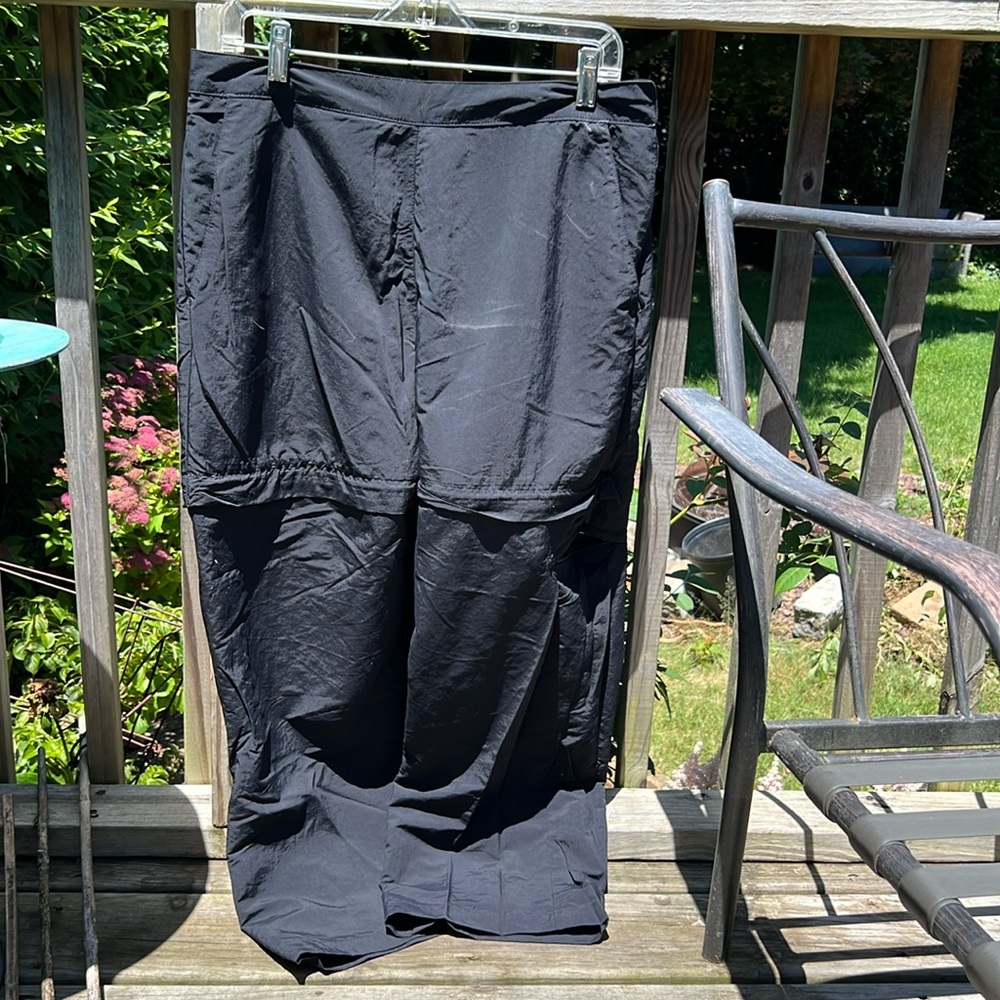 Royal Robbin’s zip away capri pants